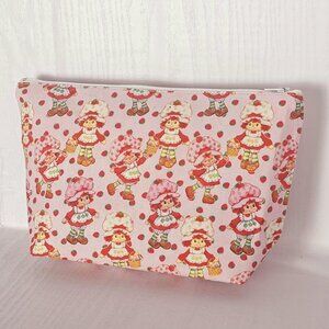 Strawberry Shortcake Zipper Pouch: Handmade Quilted Cosmetic Bag
